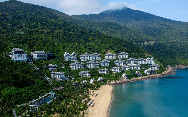Inter-Continental-Danang-Sun-Peninsula-Resort