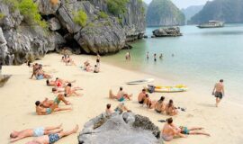 Lan-ha-bay-cruise-from-cat-ba-1