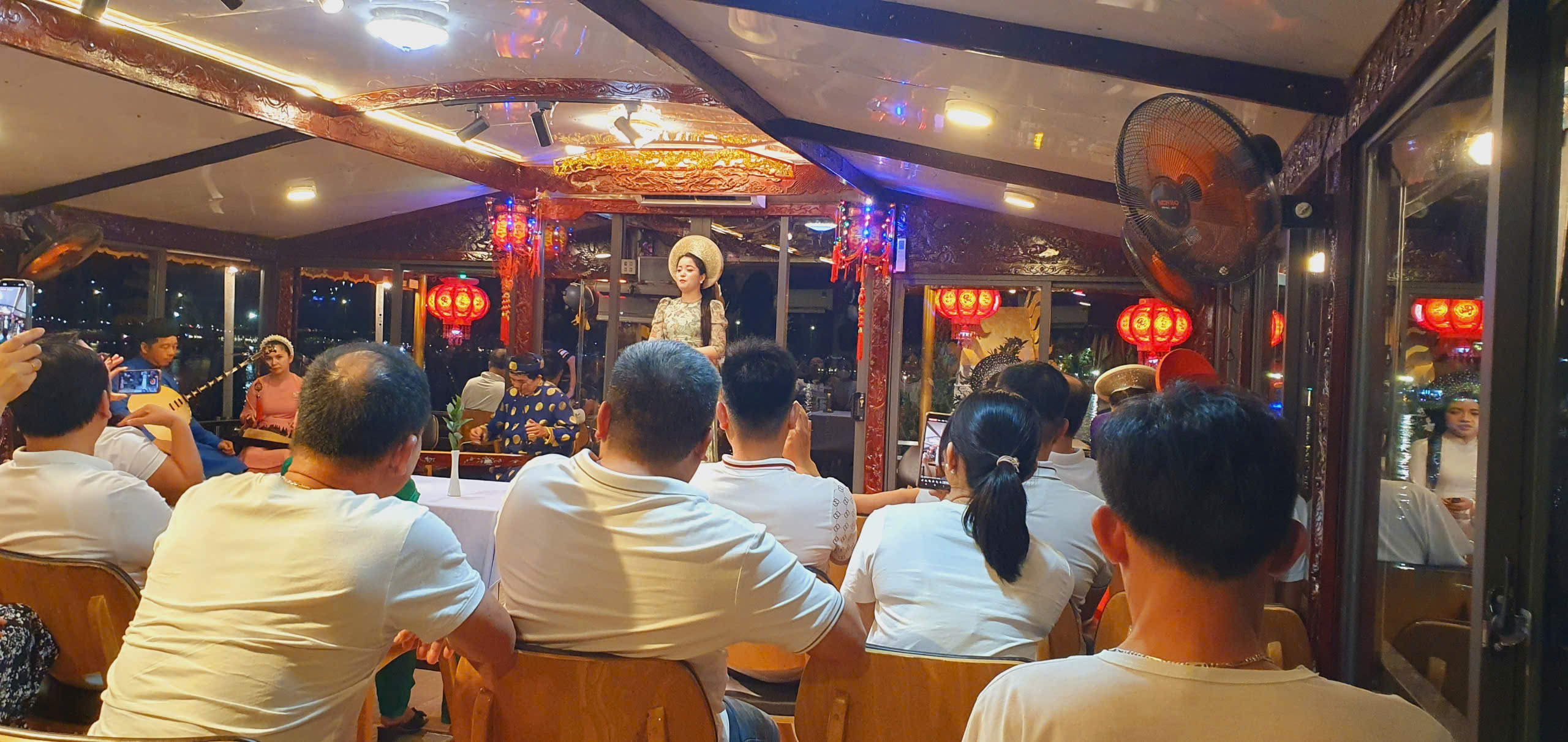 ca-hue-song-huong