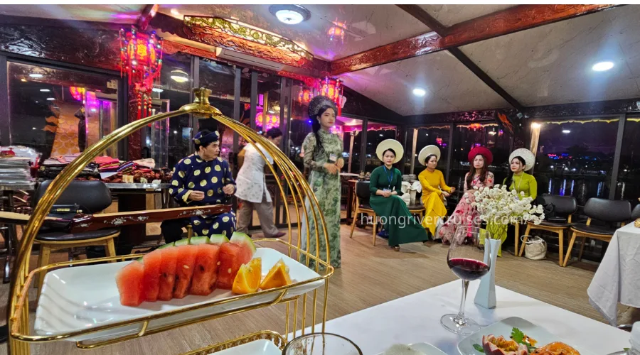 du-thuyen-song-huong-6